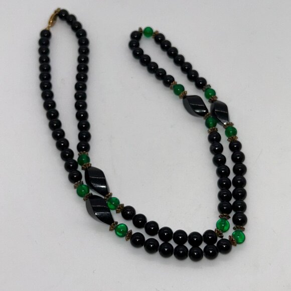 Estate Jewelry - Vintage Black & Green Beaded Necklace 34" Glass With Gold-Tone Accents
